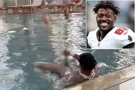 antonio brown pool video twitter|WATCH: Video footage shows Antonio Brown exposing himself,。